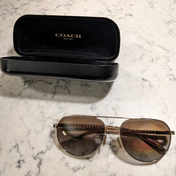Coach Aviator Style Women's Sunglasses - Picture 1 of 4